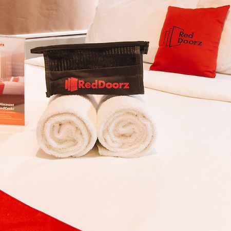 Reddoorz At Hotel Rosemarie Pasay Exterior foto