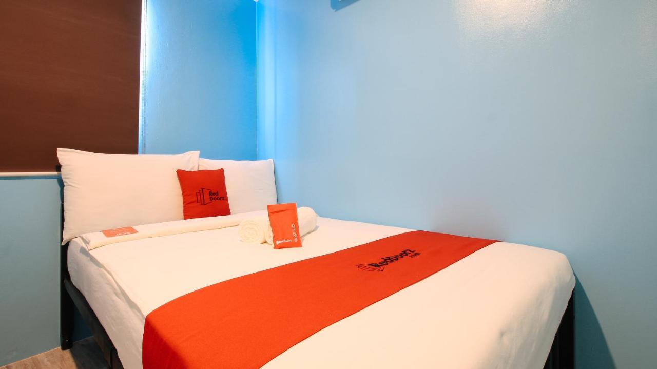 Reddoorz At Hotel Rosemarie Pasay Exterior foto