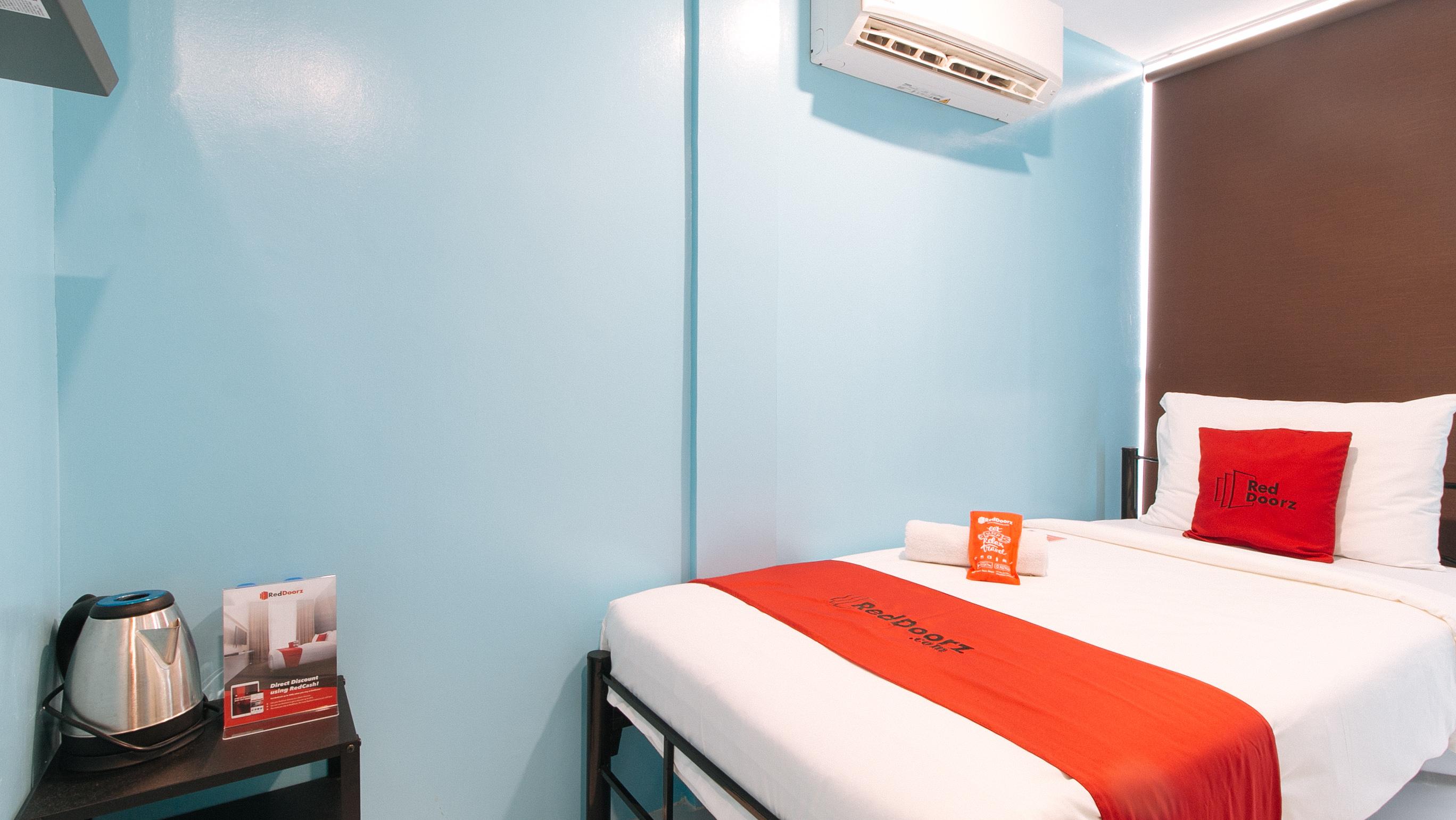 Reddoorz At Hotel Rosemarie Pasay Exterior foto